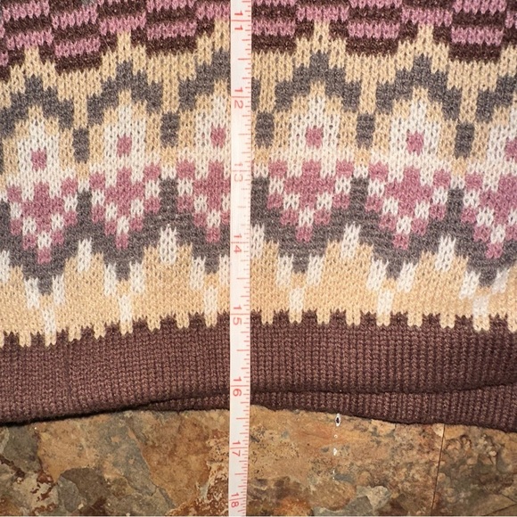 Aeropostale Women’s Brown Cream Fair Isle Cropped Crew Sweater Size Medium - Picture 7 of 10